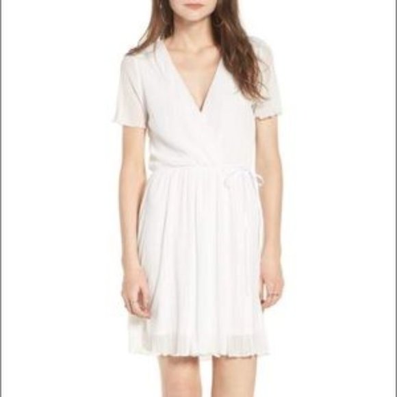 SOLD Leith Pleat Surplice Wrap Dress - Picture 5 of 7